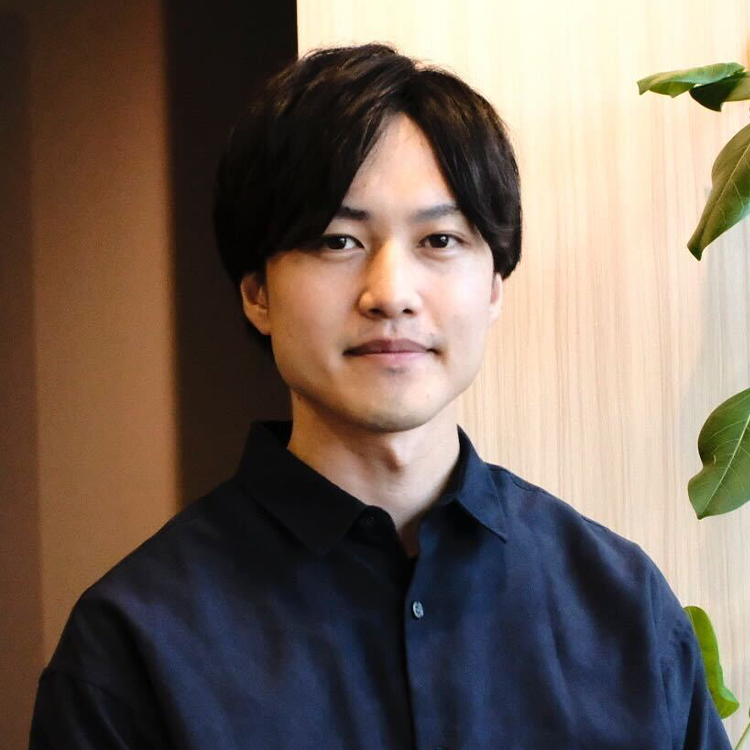前川　寛洋